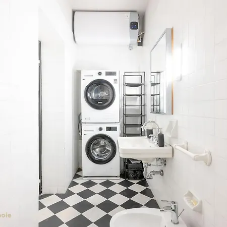 Luxe Apartment *
